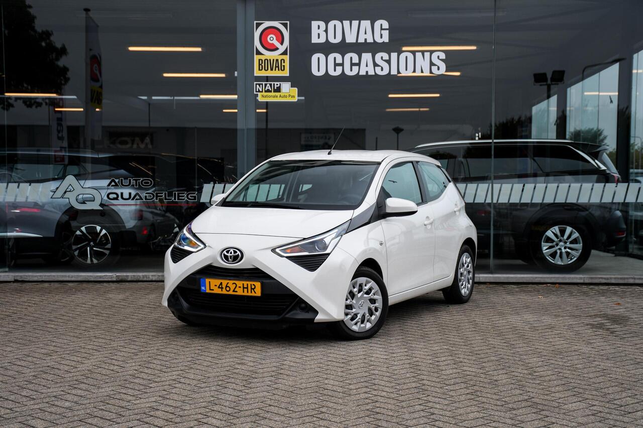Toyota AYGO 1.0 VVT-i x-play APPLE CARPLAY/ HILL HOLD/ LED