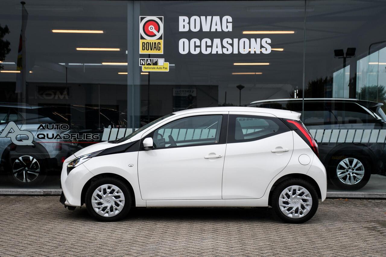 Toyota AYGO 1.0 VVT-i x-play APPLE CARPLAY/ HILL HOLD/ LED