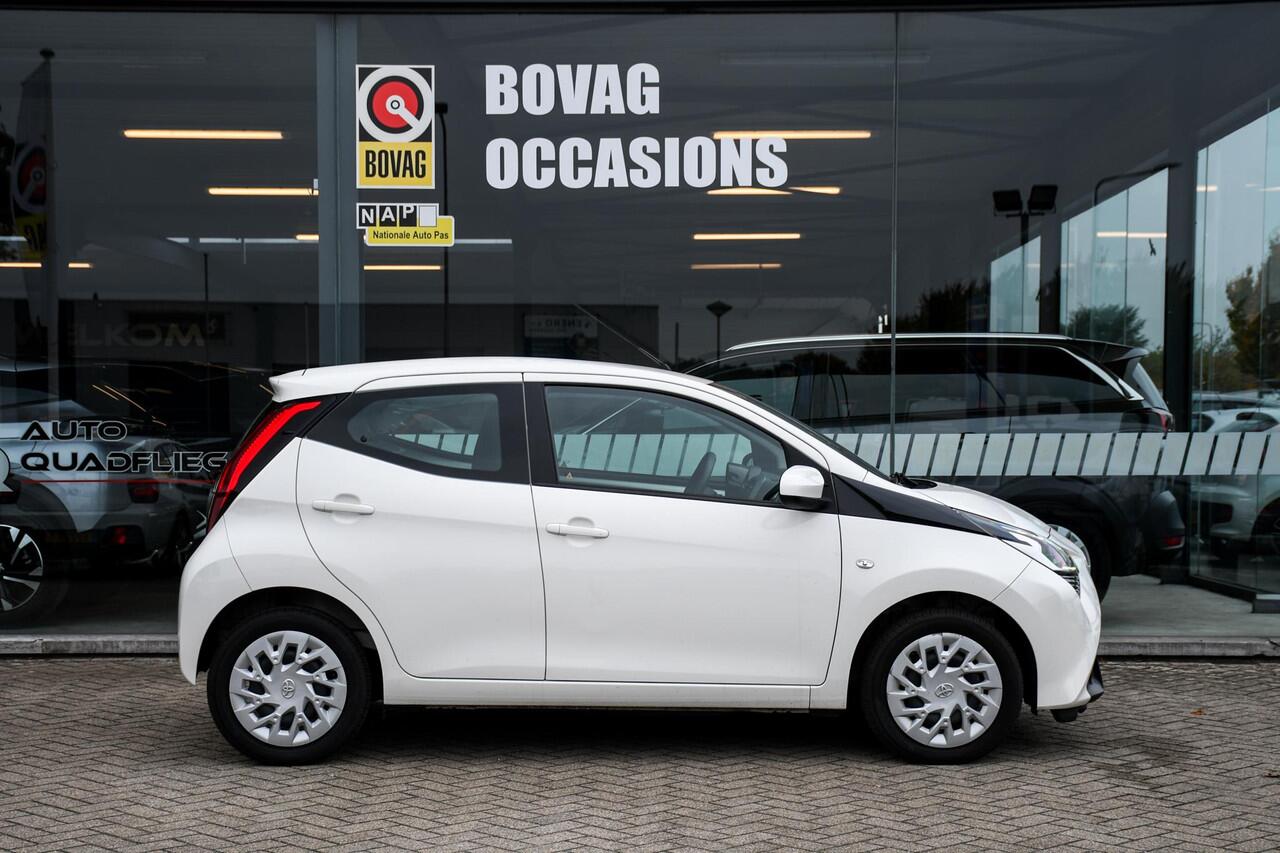 Toyota AYGO 1.0 VVT-i x-play APPLE CARPLAY/ HILL HOLD/ LED