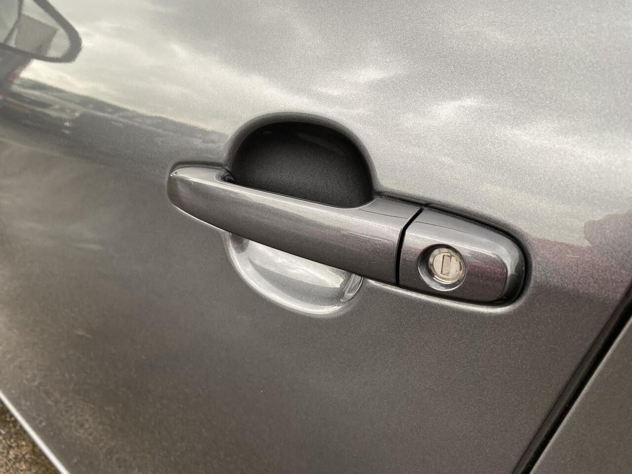 Toyota AYGO 1.0 VVT-i x-play Apple Carplay en/of Android auto navigatie, Achteruitrijcamera, 1e eign. NL-auto