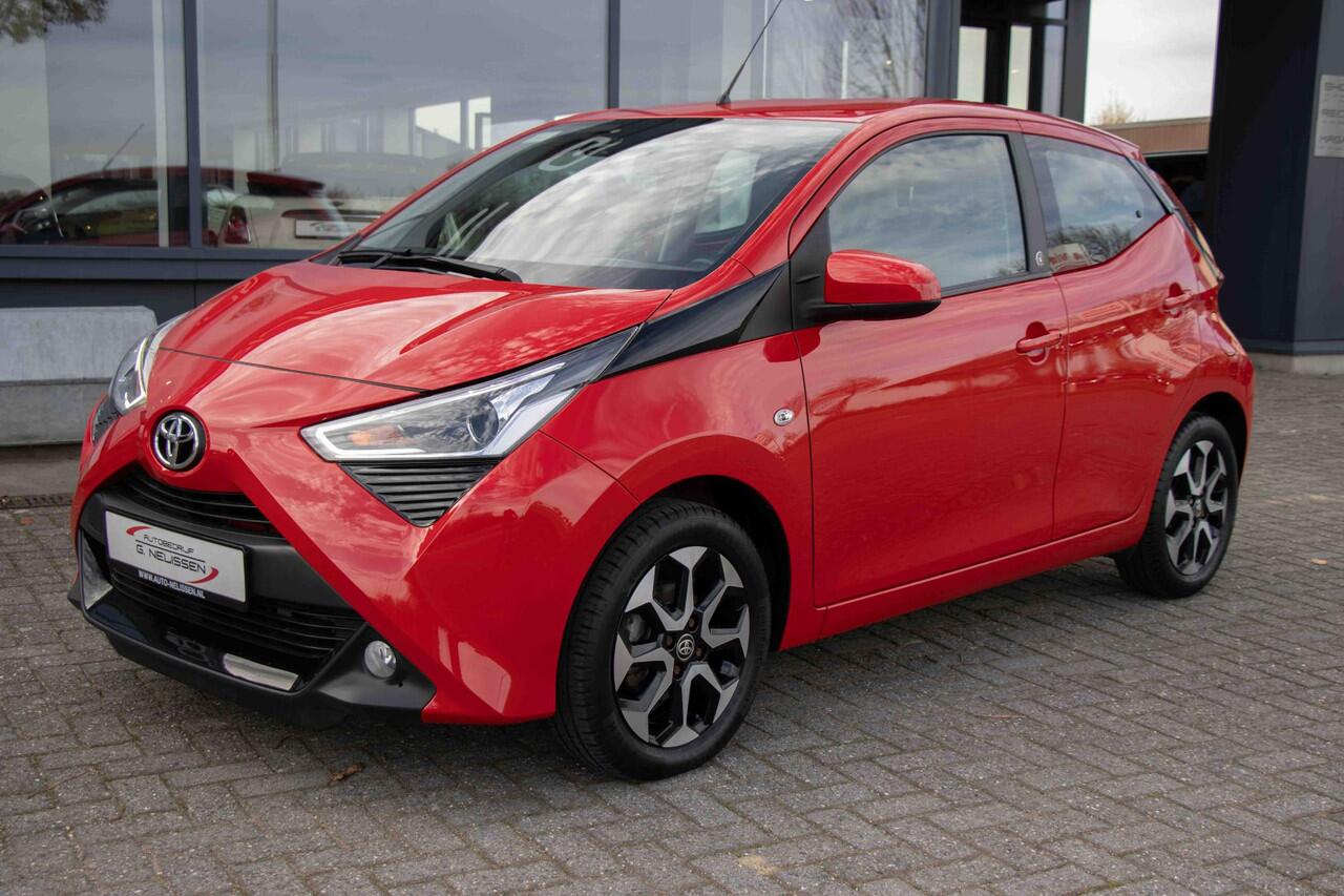 Toyota AYGO 1.0 VVT-i x-play Team D