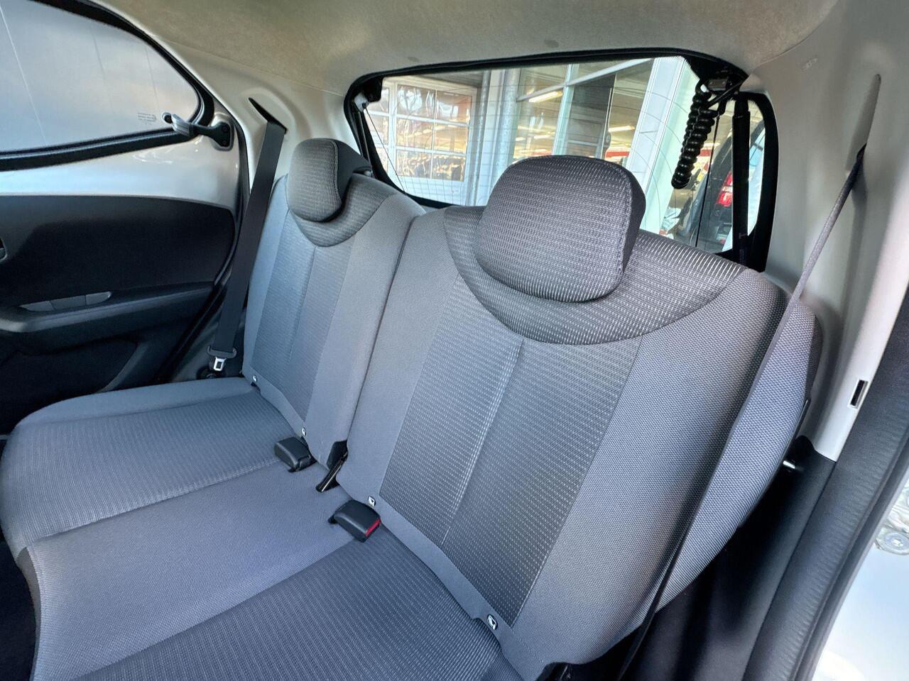 Toyota AYGO 1.0 VVT-i Team Edition | Rijklaar | LM Velgen |