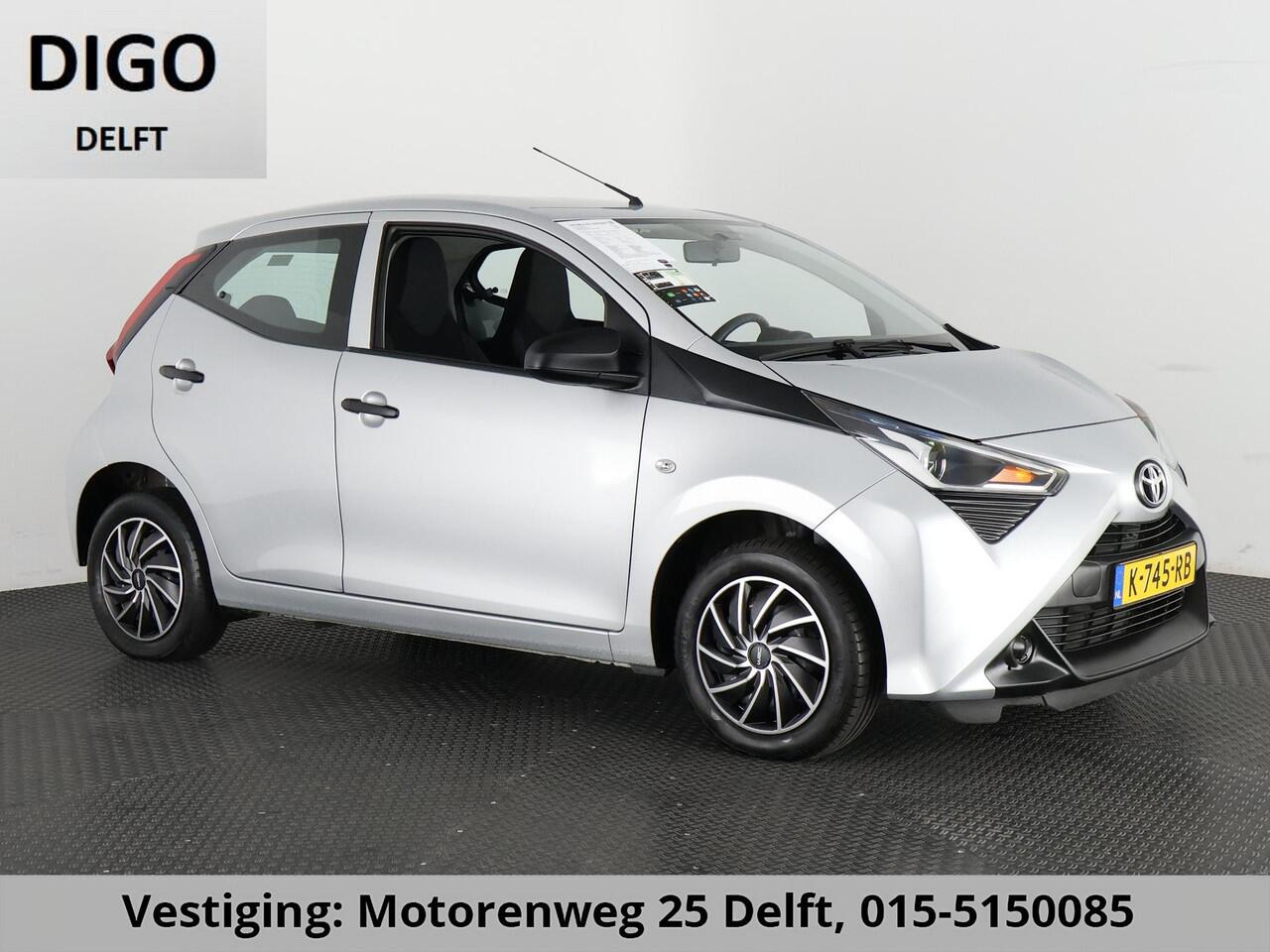Toyota AYGO 1.0 VVT-i X SILVERLINE FUN CARPLAY NAVI AIRCO.5 DRS .GARANTIE TOT 2031 !