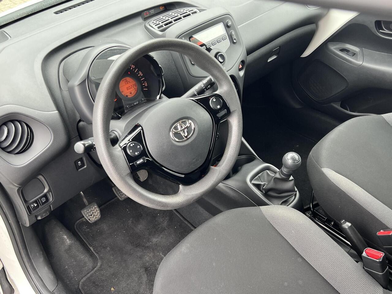 Toyota AYGO 1.0 VVT-i x-fun **AIRCO/ BLUETOOTH/ BEGRENZER**
