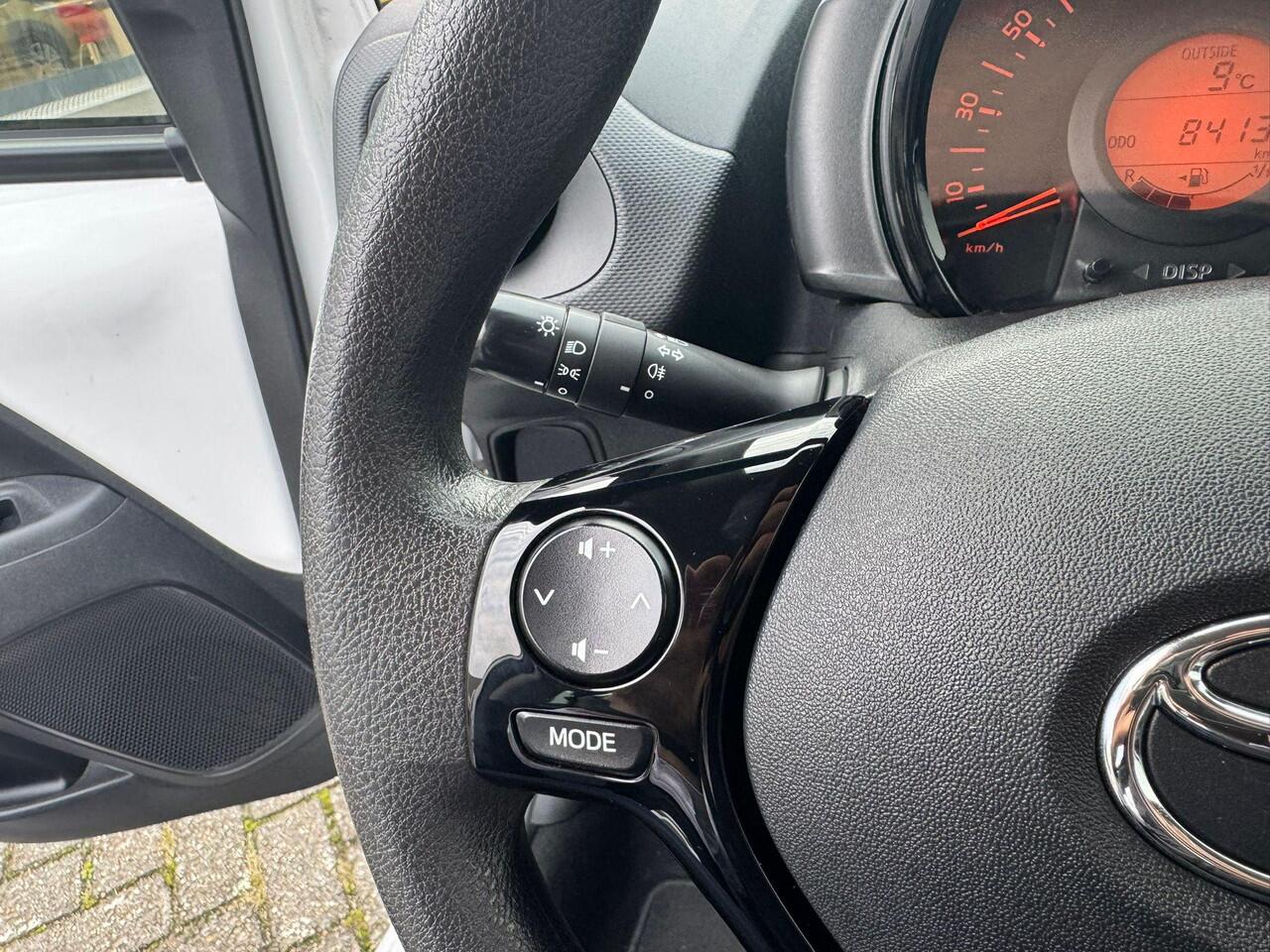 Toyota AYGO 1.0 VVT-i x-fun