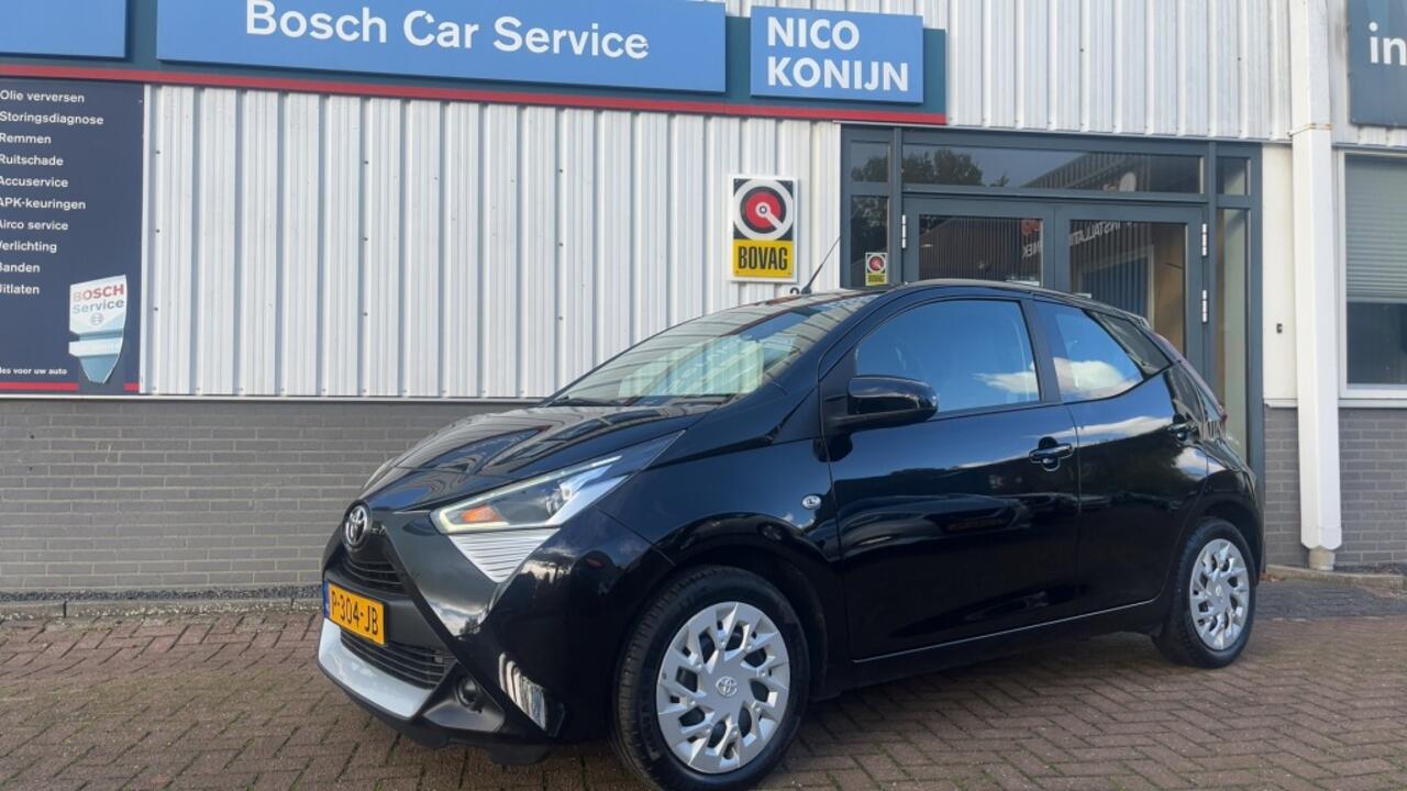 Toyota AYGO Automaat 1.0 VVT-i x-play