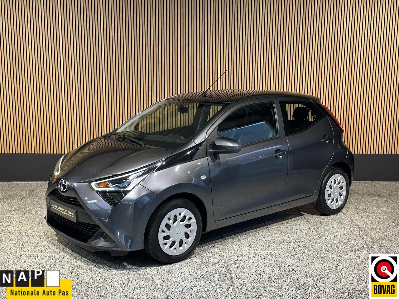 Toyota AYGO 1.0 VVT-i x-play Navi | Camera | LED verlichting