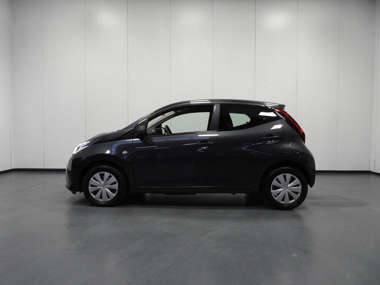 Toyota AYGO 1.0 VVT-i X-Fun AIRCO/BLUETOOTH!