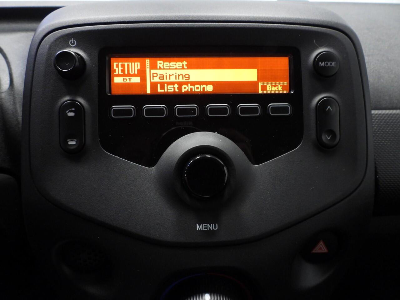 Toyota AYGO 1.0 VVT-i X-Fun AIRCO/BLUETOOTH!