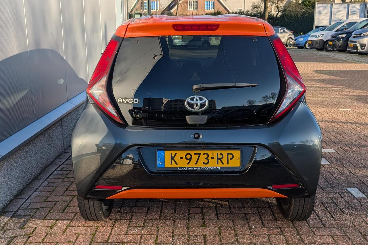 Toyota AYGO 1.0 VVT-i x-JBL Achteruitrijcamera, Navigatie met Apple Carplay & Android Auto, JBL premium audio