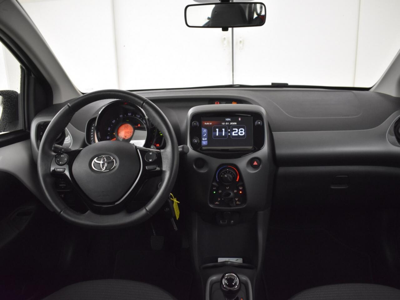 Toyota AYGO 1.0 VVT-i x-play cabrio automaat