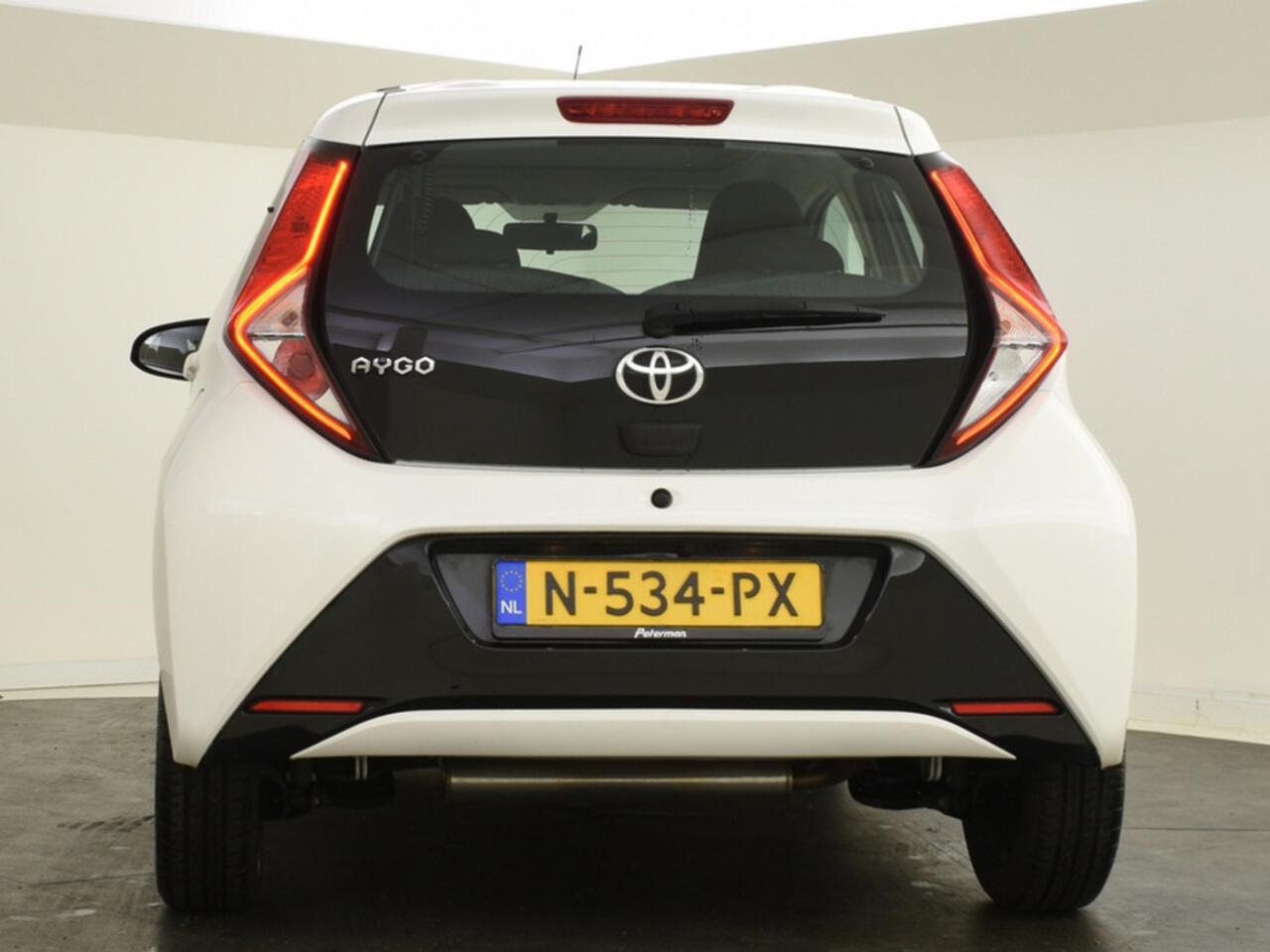 Toyota AYGO 1.0 VVT-i x-play cabrio automaat
