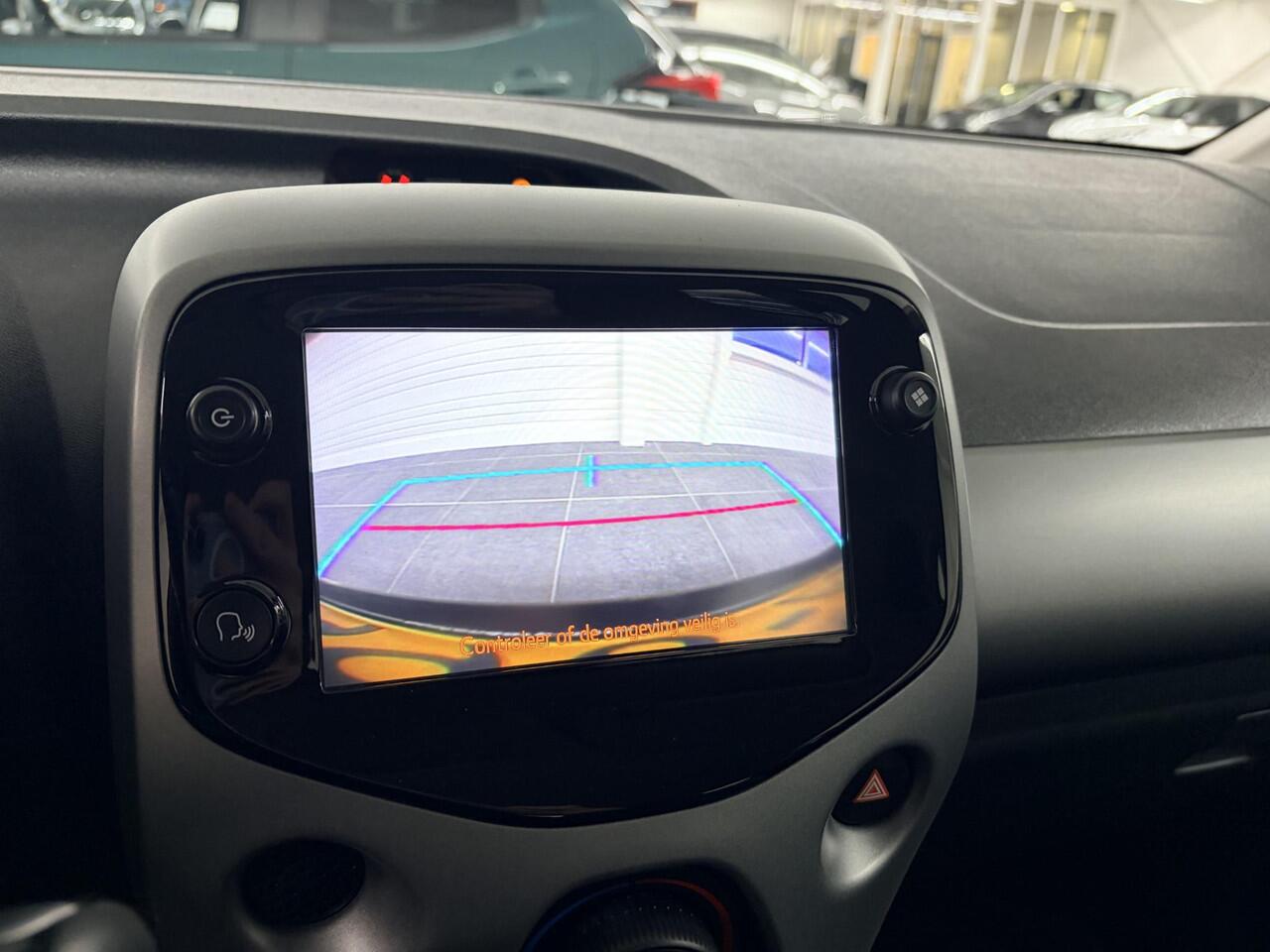 Toyota AYGO 1.0 VVT-i x-play