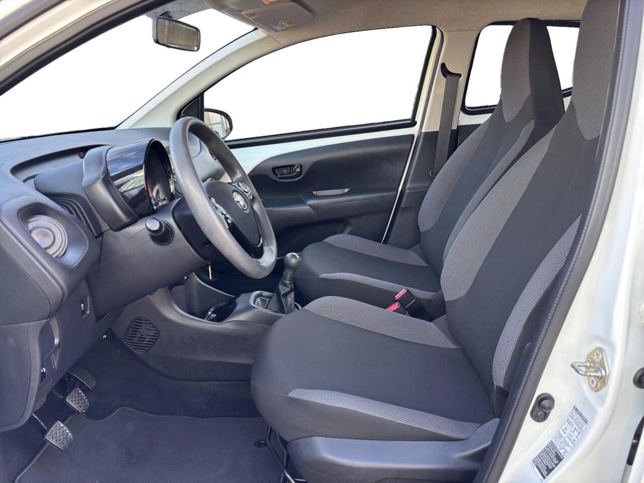 Toyota AYGO 5-deurs x-fun 1.0 VVT-i 72pk | AIRCO | BLUETOOTH | LM-VELGEN |