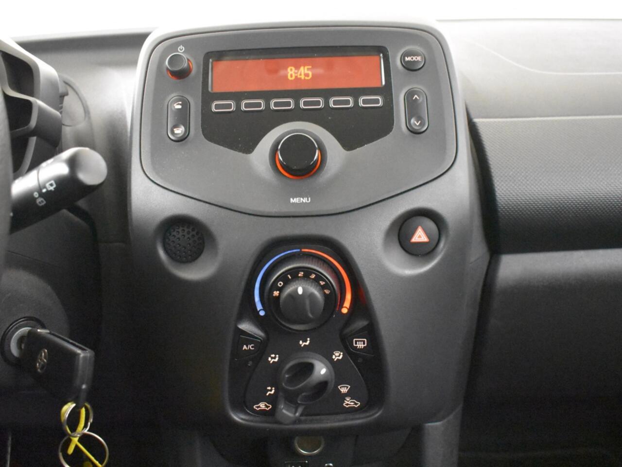 Toyota AYGO 1.0 VVT-i x-fun | Bluetooth | Airco