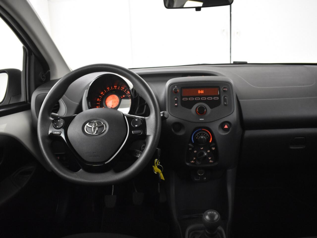 Toyota AYGO 1.0 VVT-i x-fun | Bluetooth | Airco