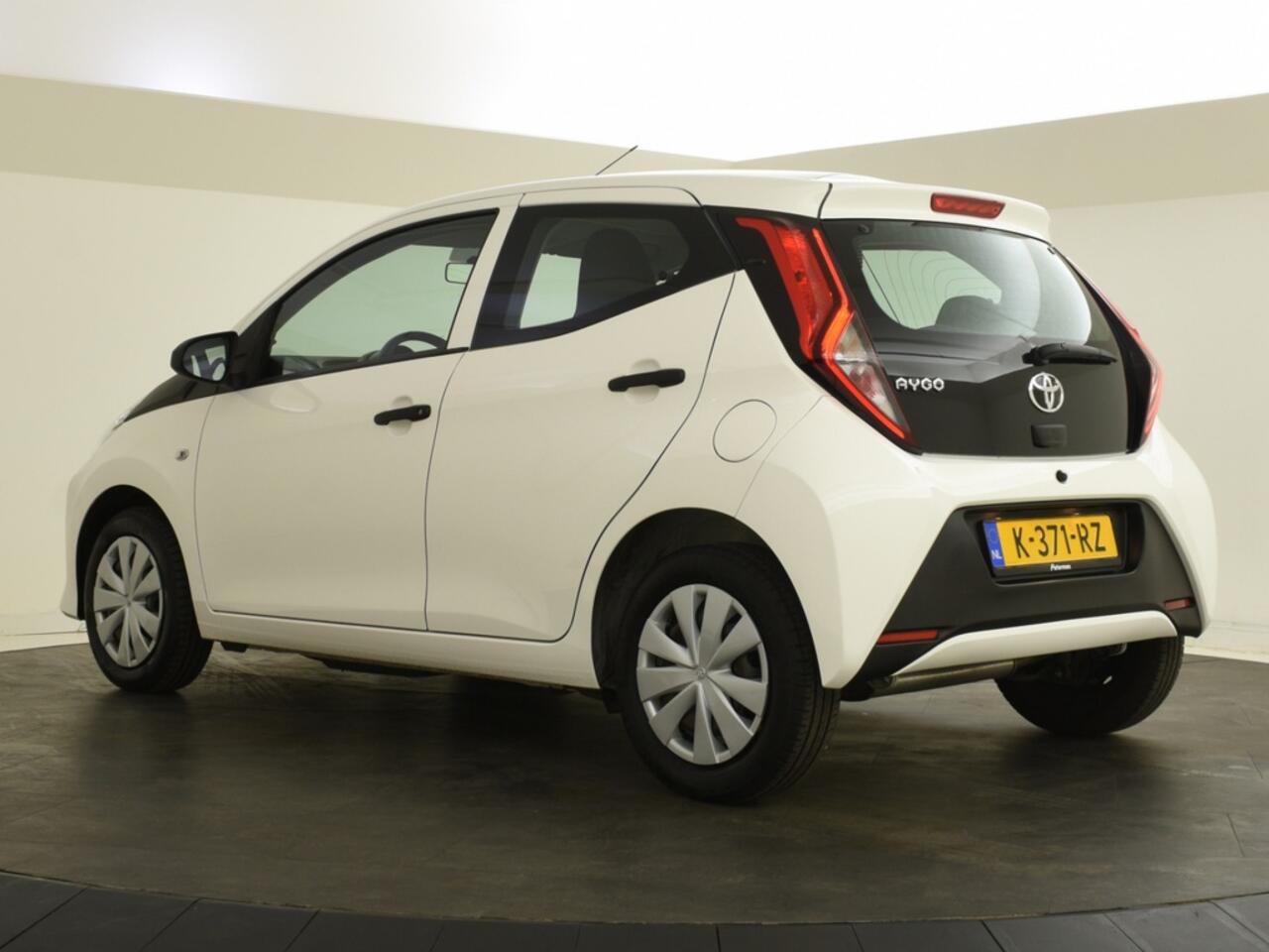 Toyota AYGO 1.0 VVT-i x-fun | Bluetooth | Airco