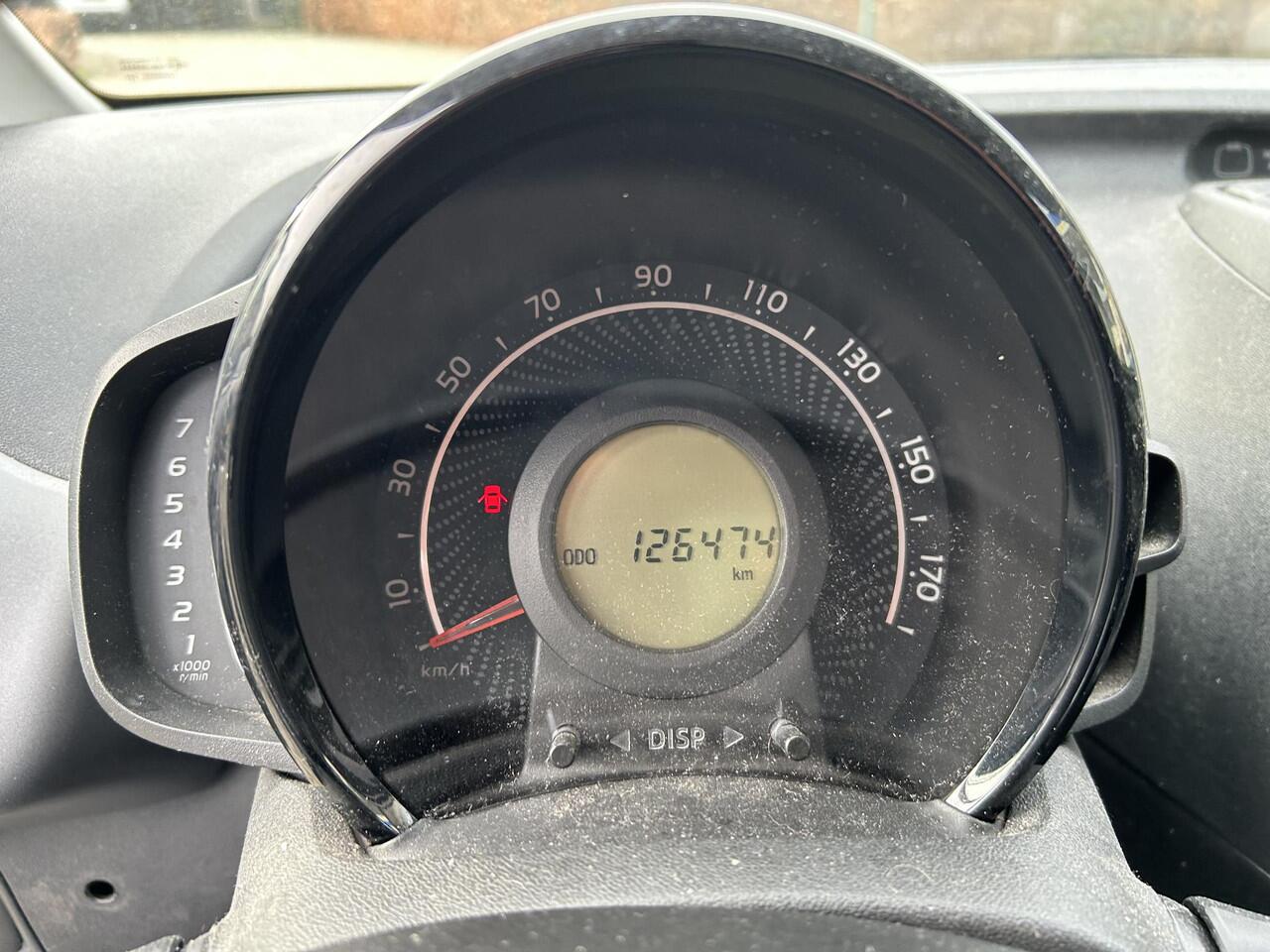 Toyota AYGO 1.0 VVT-i x-play