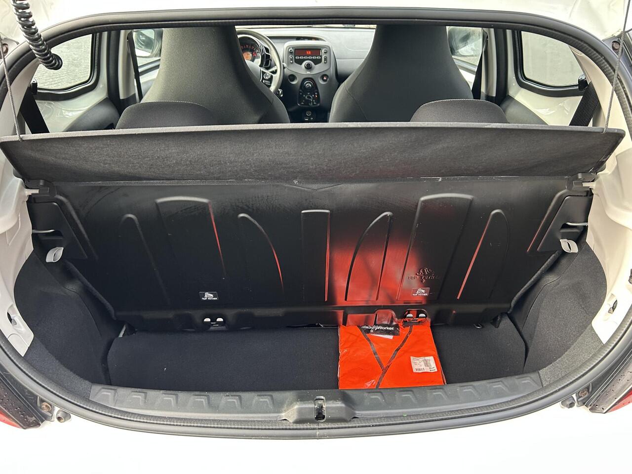 Toyota AYGO 1.0 VVT-i x-fun