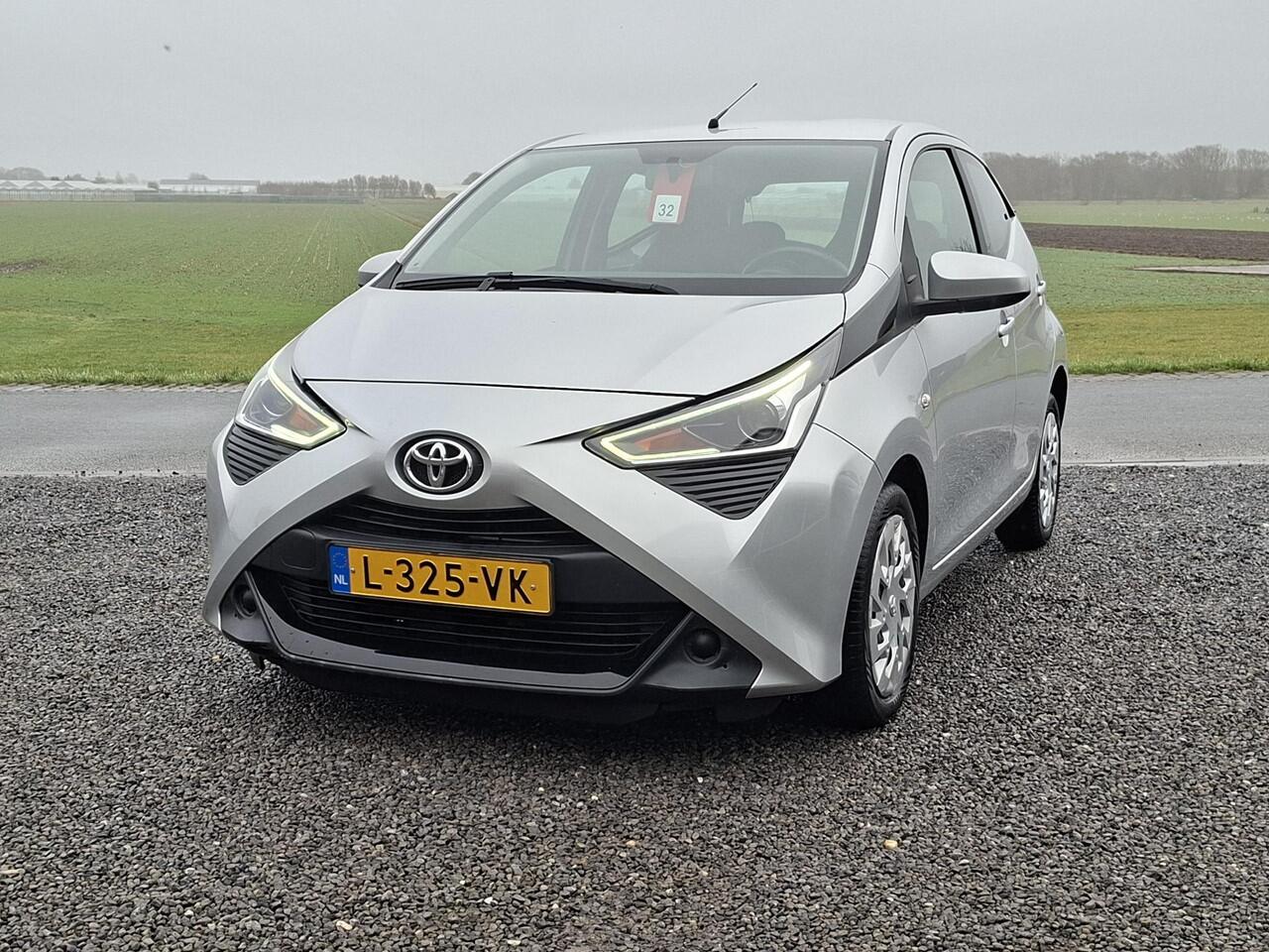 Toyota AYGO 1.0 VVT-i x-play AIRCO | NL-auto | rijklaarprijs !!
