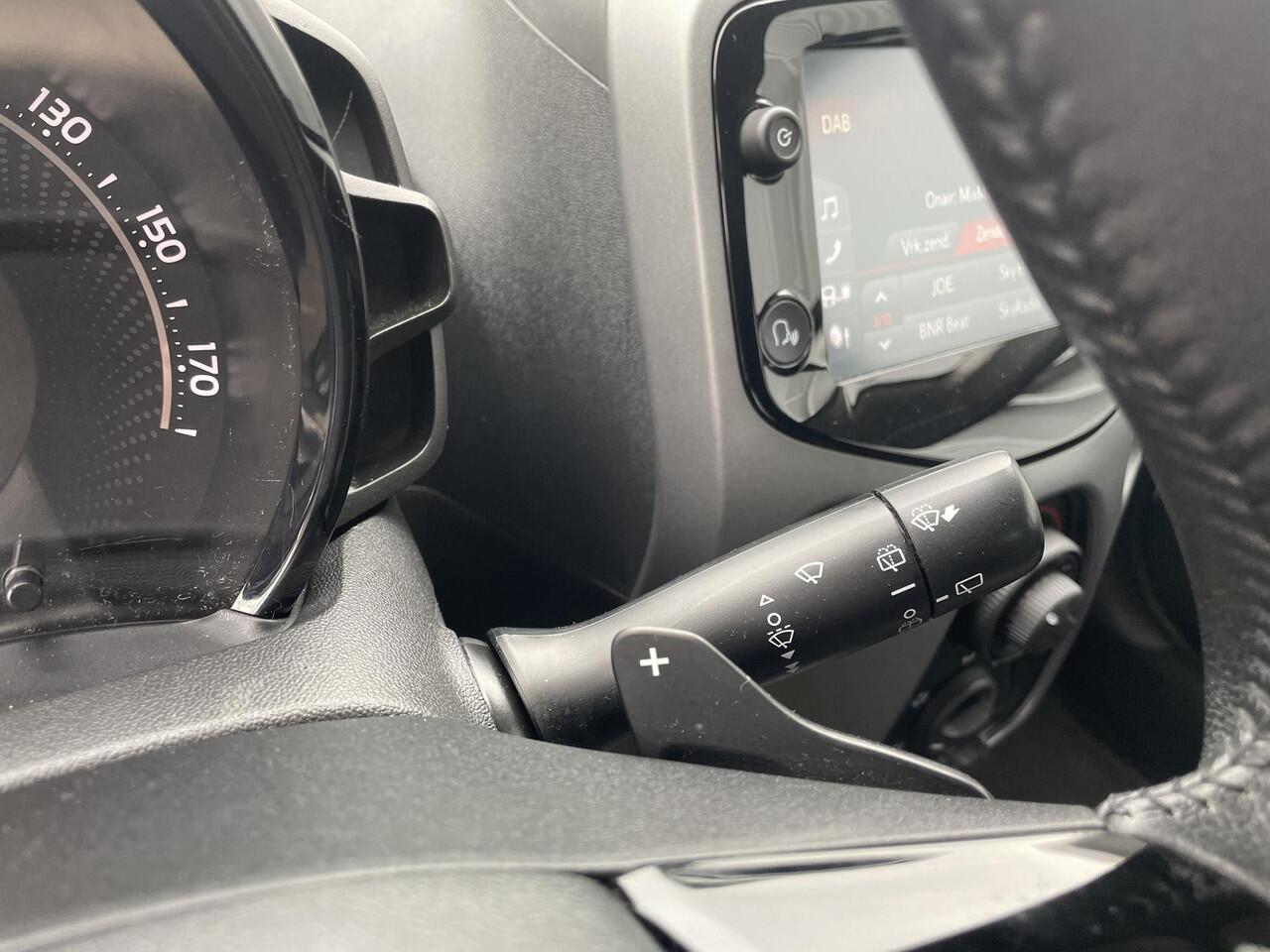 Toyota AYGO 1.0 VVT-i x-play Automaat