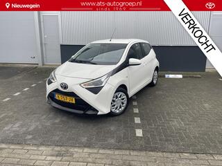 toyota-aygo-1.0-vvt-i-x-play-automa