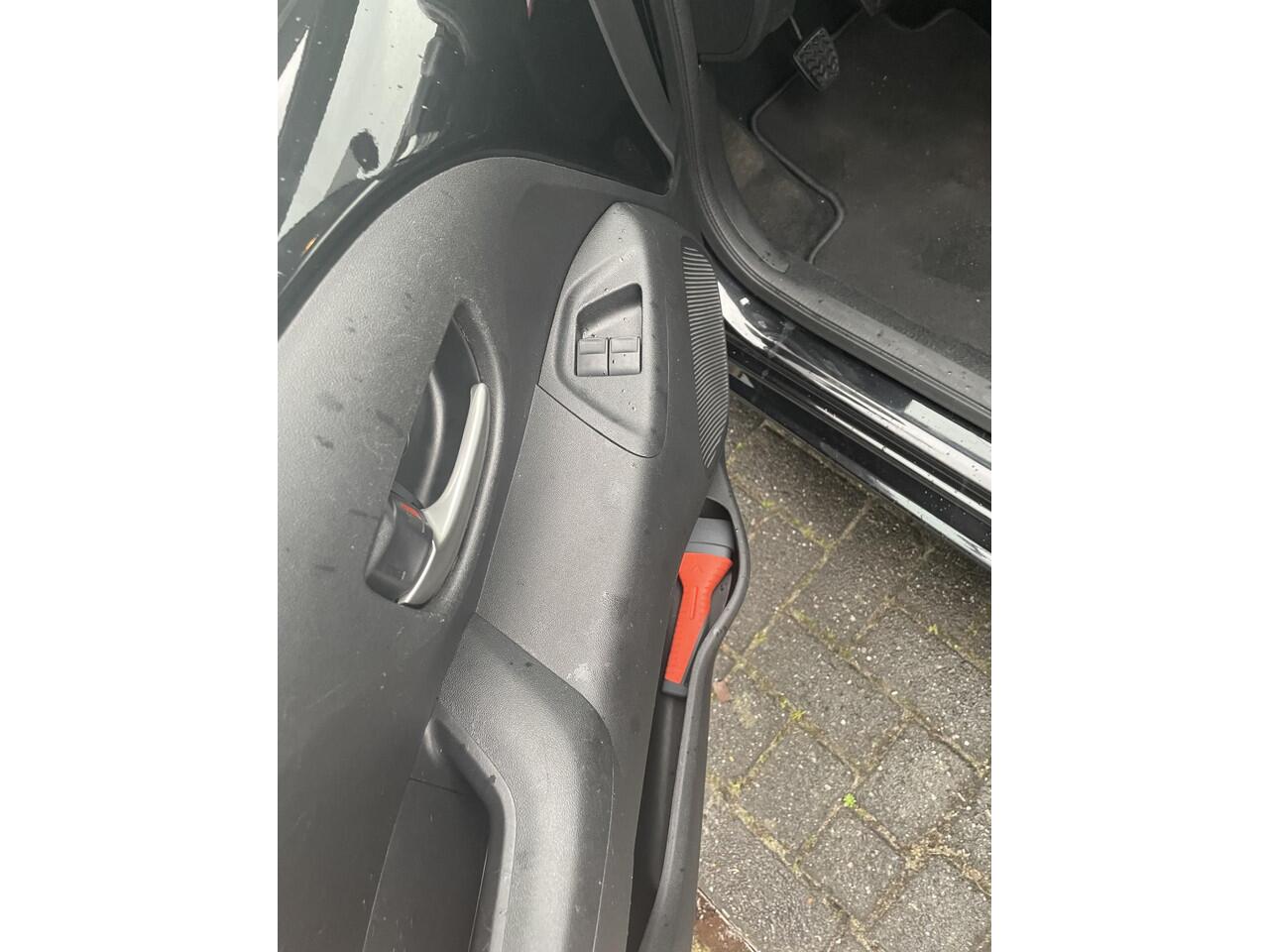 Toyota AYGO 1.0 VVT-i x-play Apple/android navigatie