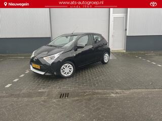 toyota-aygo-1.0-vvt-i-x-play-apple-
