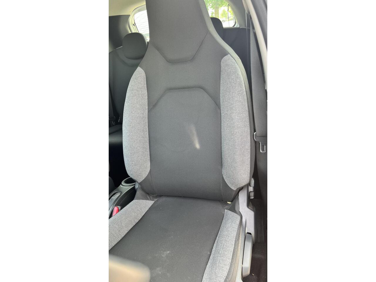 Toyota AYGO X 1.0 VVT-i MT Play