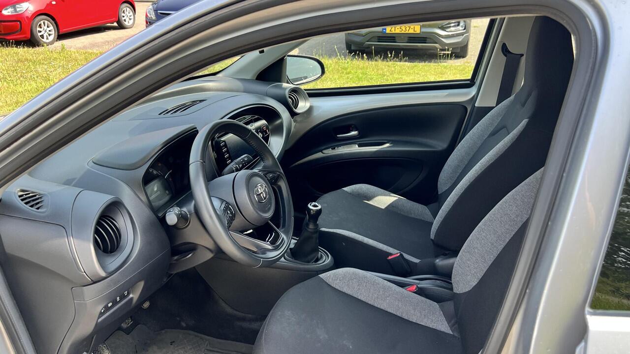 Toyota AYGO X 1.0 VVT-i MT Play