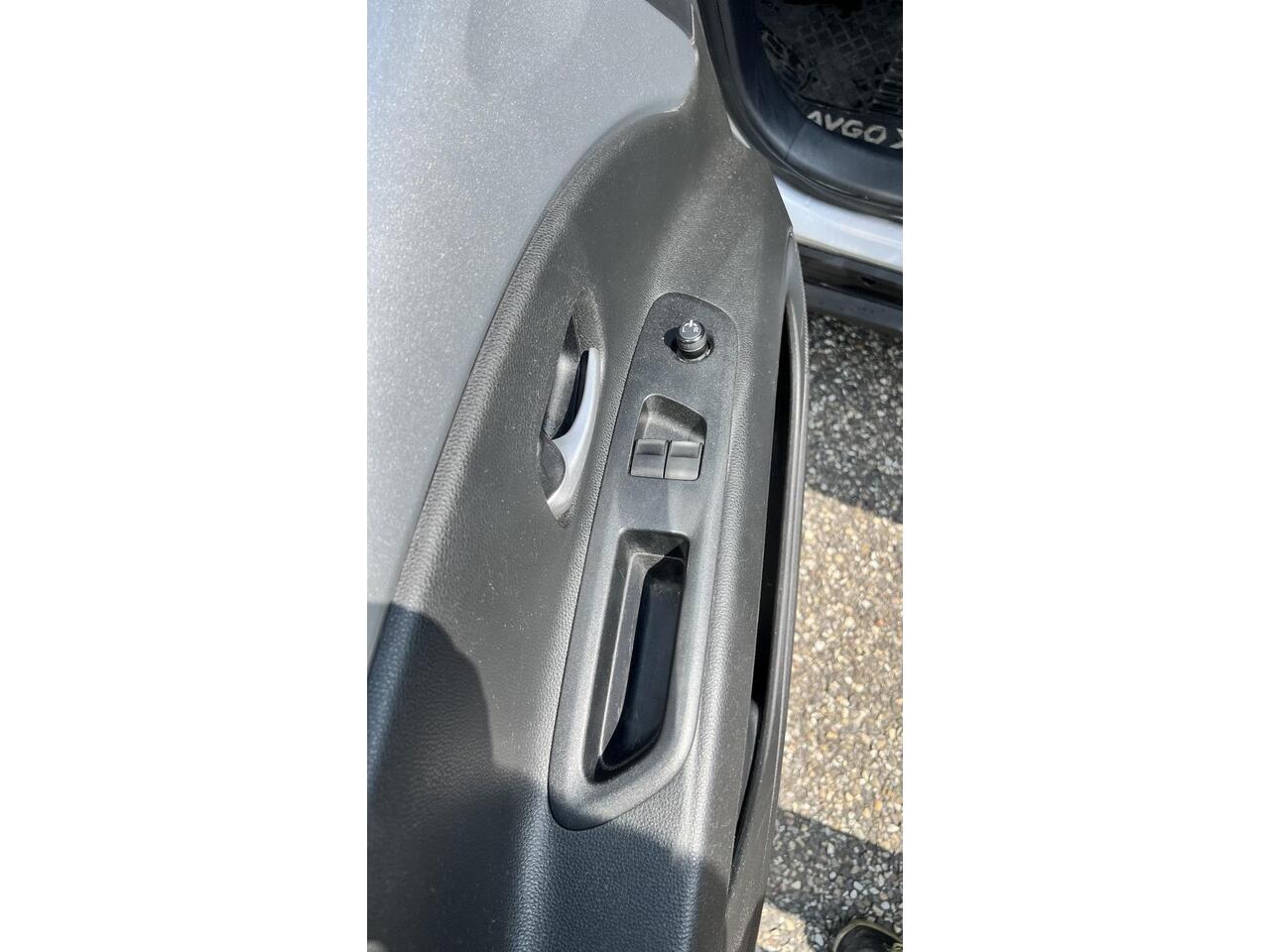 Toyota AYGO X 1.0 VVT-i MT Play