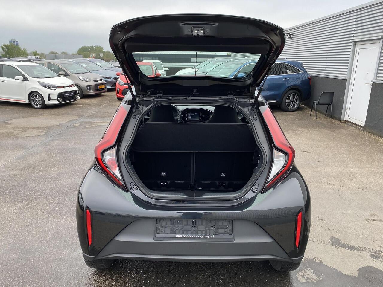 Toyota AYGO X 1.0 VVT-i MT Play NL-Auto, Achteruitrijcamera, Airco Apple Carplay/Android Auto | Start/Stop systeem |