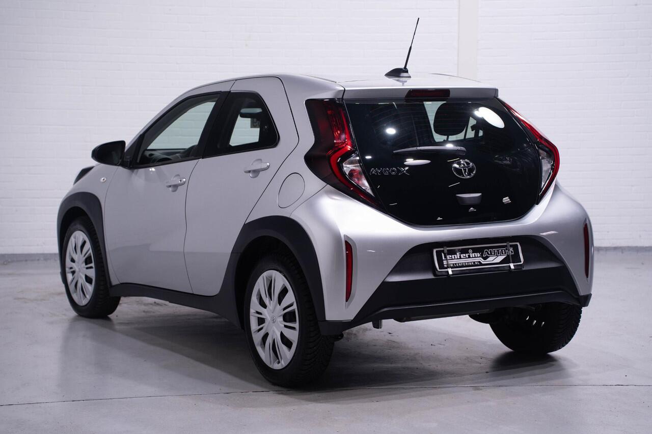 Toyota AYGO X 1.0 VVT-i MT Play Camera Apple Carplay Cruisecontrol 1e Eig. NAP