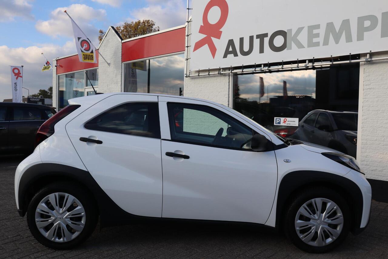 Toyota AYGO X 1.0 VVT-i MT PLAY APPLE CARPLAY|ADAPTIVE CRUISE|DEALERONDERHOUDEN