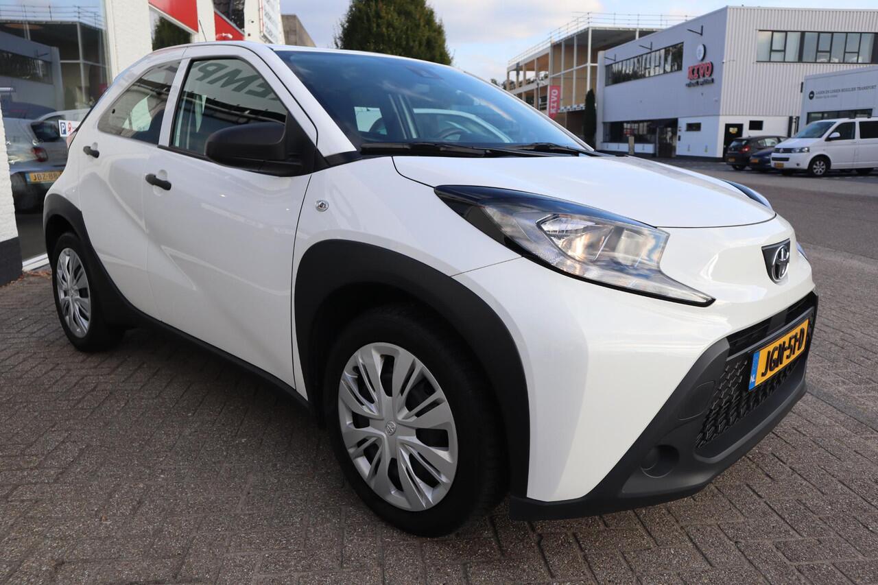 Toyota AYGO X 1.0 VVT-i MT PLAY APPLE CARPLAY|ADAPTIVE CRUISE|DEALERONDERHOUDEN