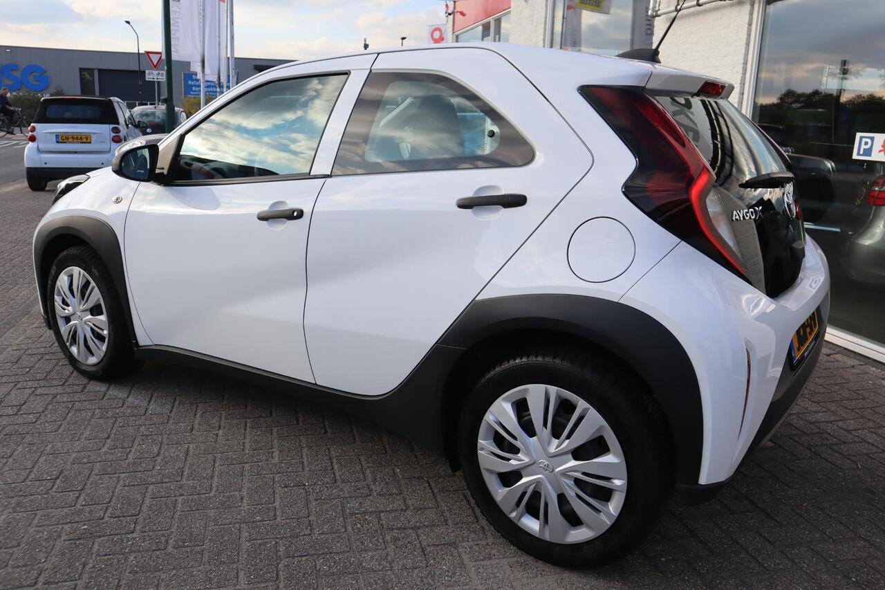Toyota AYGO X 1.0 VVT-i MT PLAY APPLE CARPLAY|ADAPTIVE CRUISE|DEALERONDERHOUDEN