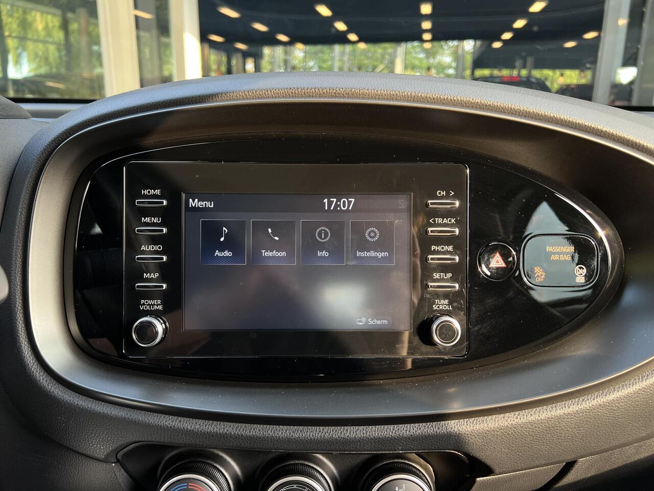 Toyota AYGO X 1.0 VVT-i MT Play | Carplay | Adaptieve Cruise Control | Achteruitrijcamera