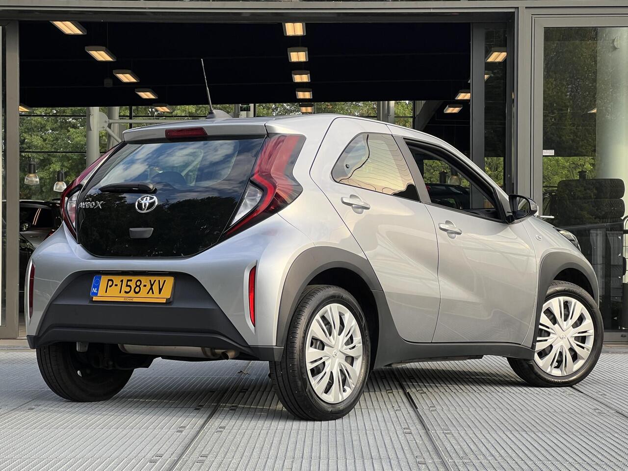 Toyota AYGO X 1.0 VVT-i MT Play | Carplay | Adaptieve Cruise Control | Achteruitrijcamera