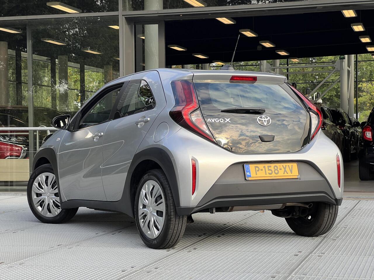 Toyota AYGO X 1.0 VVT-i MT Play | Carplay | Adaptieve Cruise Control | Achteruitrijcamera