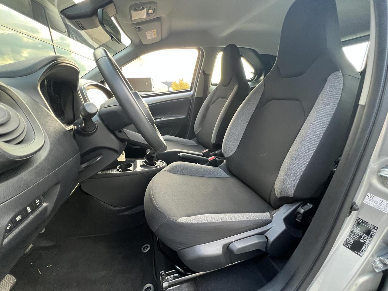 Toyota AYGO X 1.0 VVT-i MT Play | Carplay | Adaptieve Cruise Control | Achteruitrijcamera