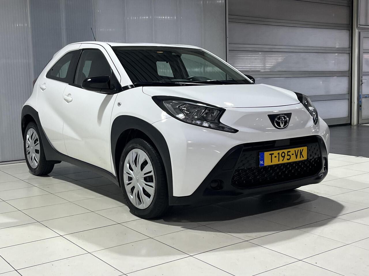 Toyota AYGO X 1.0 VVT-i S-CVT Play | Automaat | Dealer onderhouden |