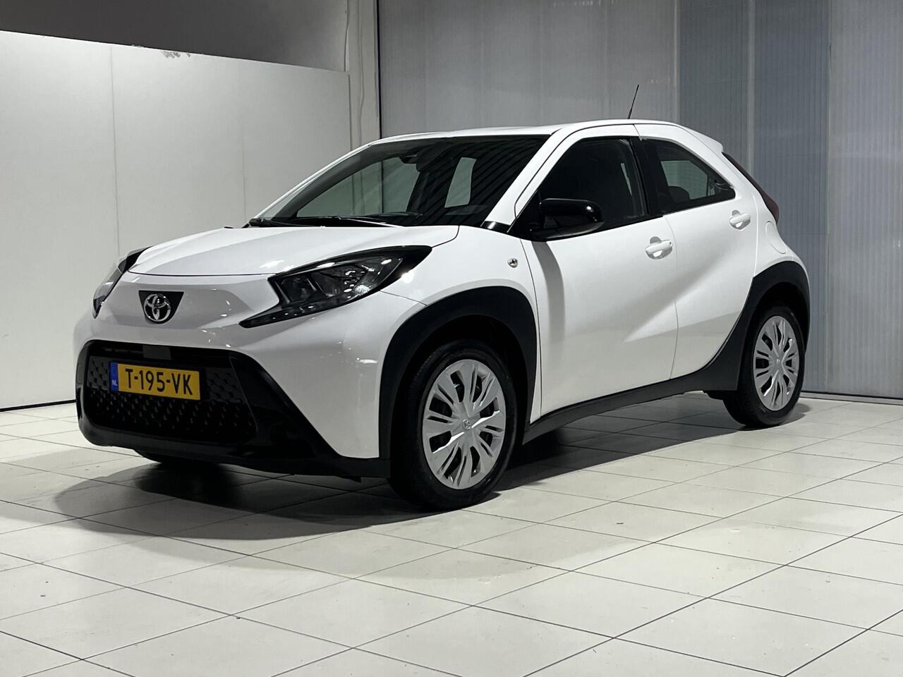 Toyota AYGO X 1.0 VVT-i S-CVT Play | Automaat | Dealer onderhouden |