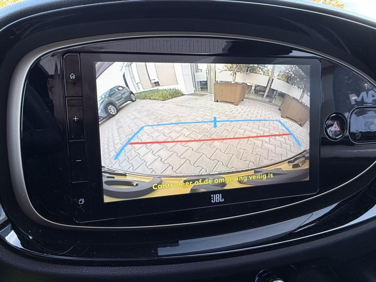 Toyota AYGO 1.0 Envy | automaat | soft top | camera | bi-tone | climatronic