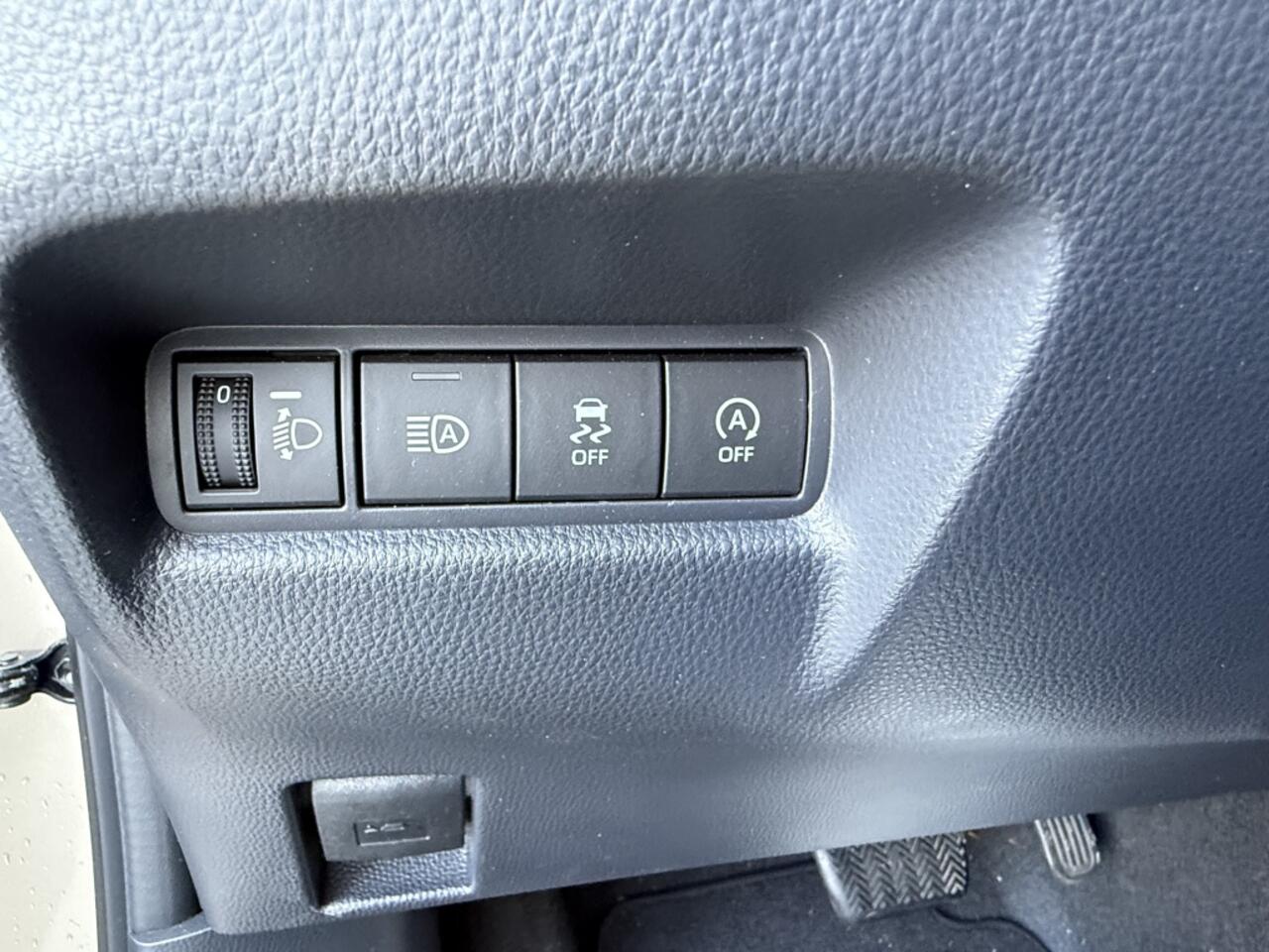 Toyota AYGO 1.0 Envy | automaat | soft top | camera | bi-tone | climatronic