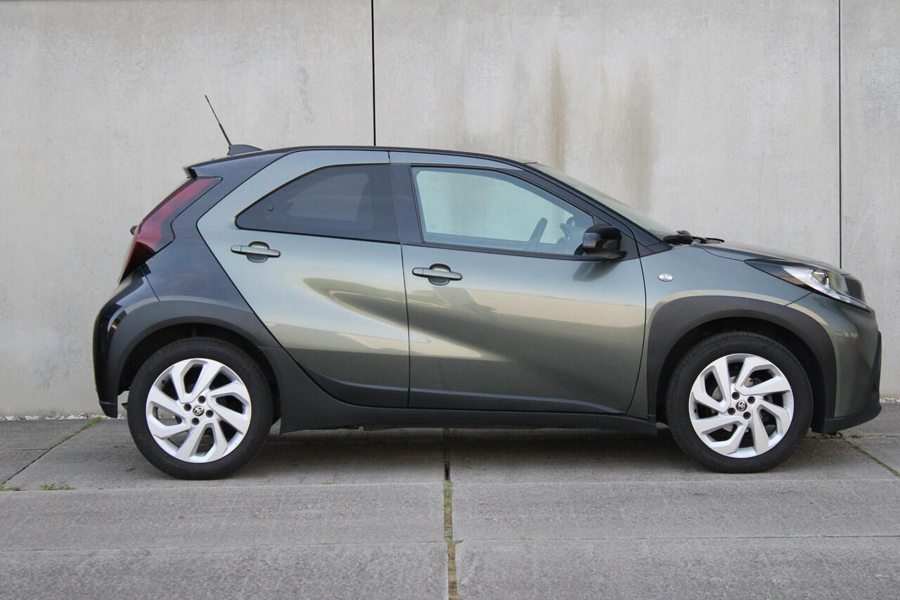 Toyota AYGO X 1.0 VVT-i S-CVT First / AUTOMAAT / CRUISE / CAMERA / APPLE CARPLAY - ANDROID