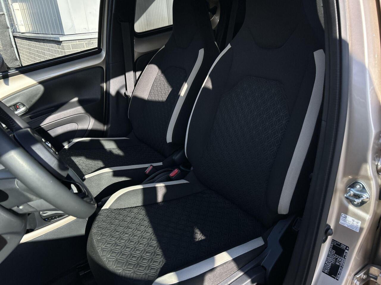 Toyota AYGO X 1.0 S-CVT Pulse | Rijklaar | Automaat |