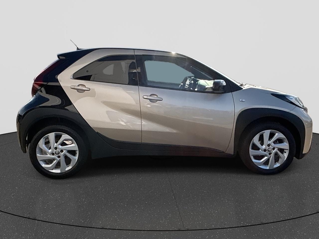 Toyota AYGO X 1.0 S-CVT Pulse | Rijklaar | Automaat |