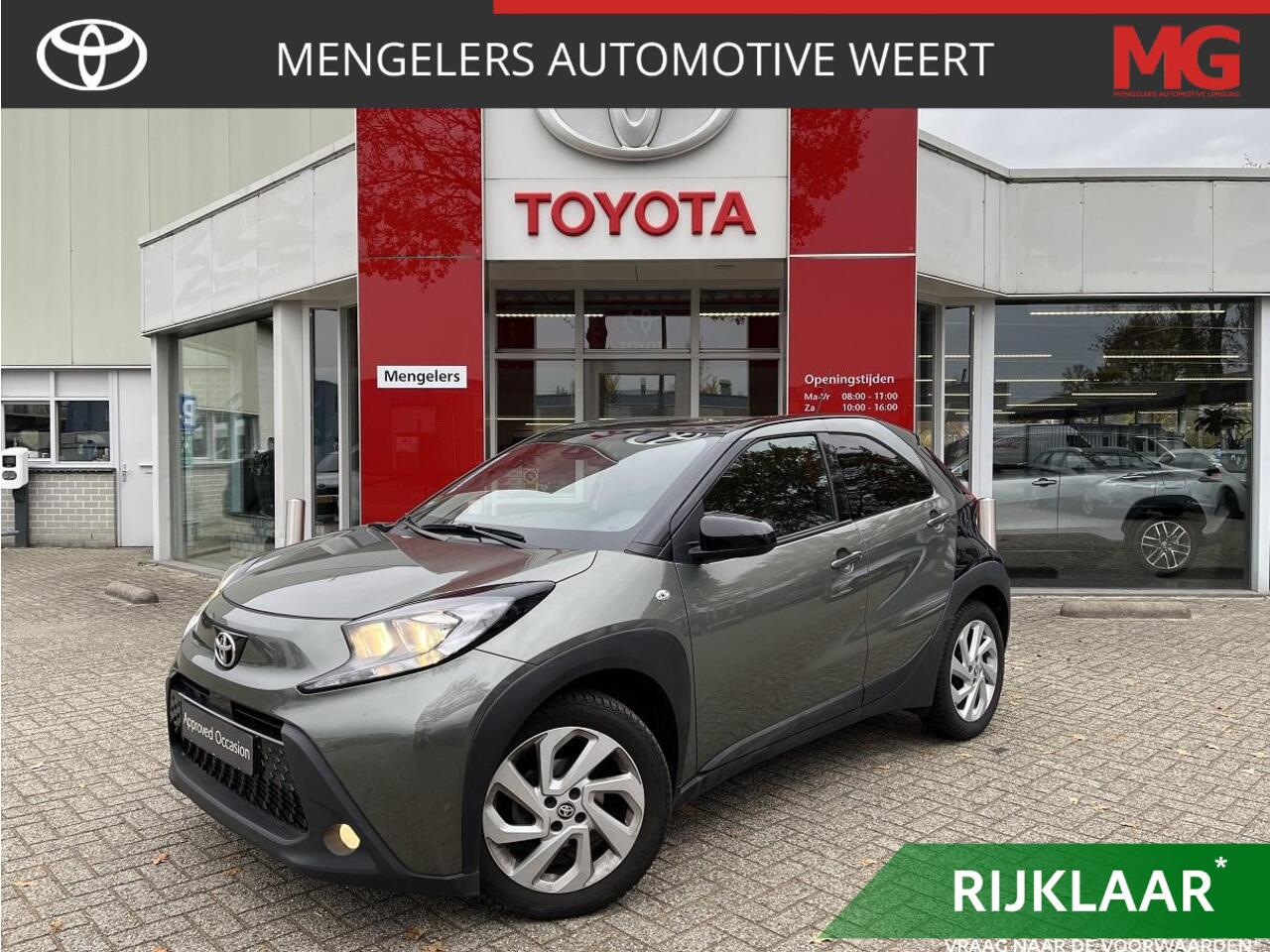 Toyota AYGO X 1.0 VVT-i MT first Edition | Rijklaar | Stoelverwarming | Apple Carplay | LM-Velgen