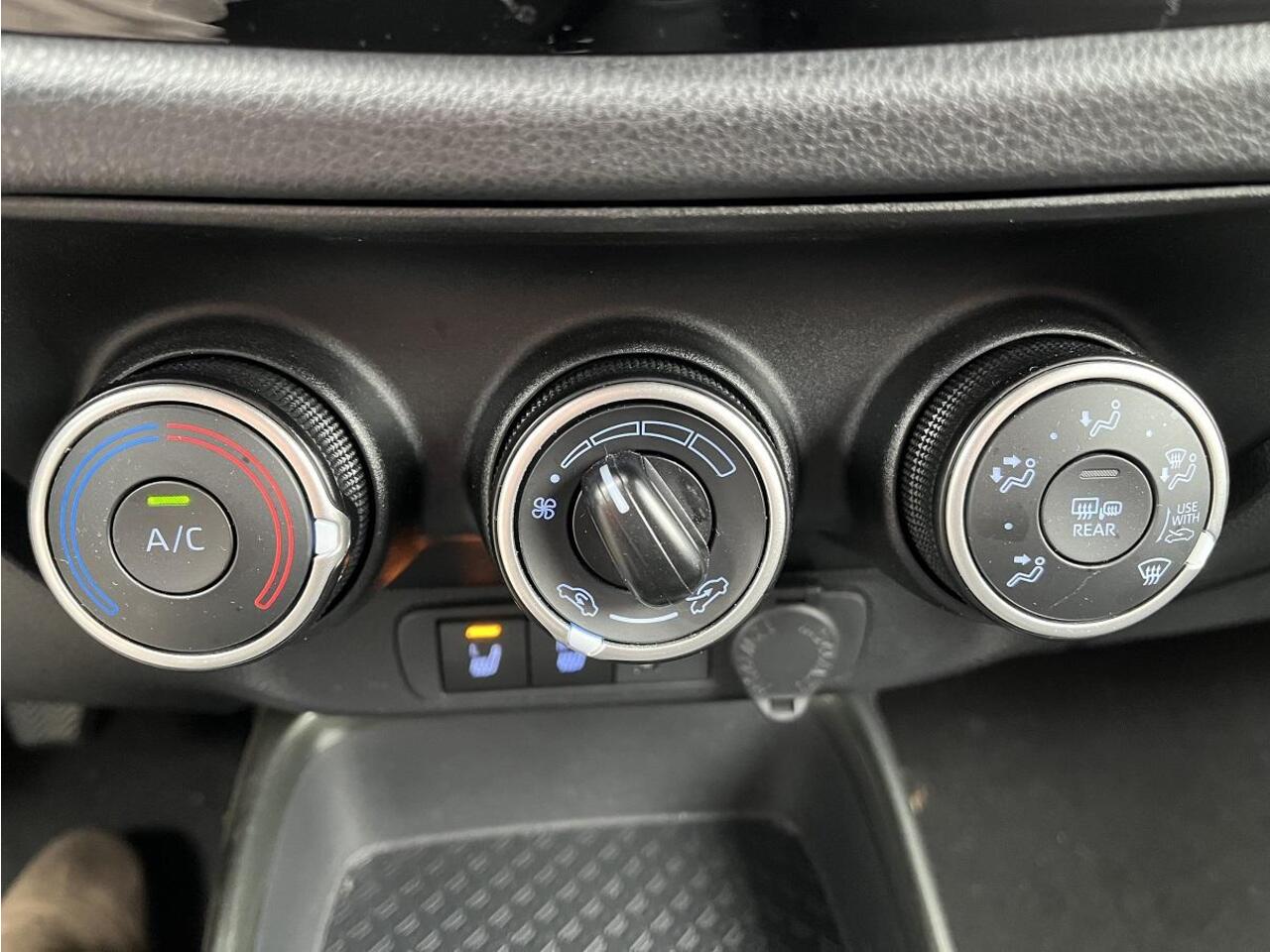 Toyota AYGO X 1.0 VVT-i MT first Edition | Rijklaar | Stoelverwarming | Apple Carplay | LM-Velgen