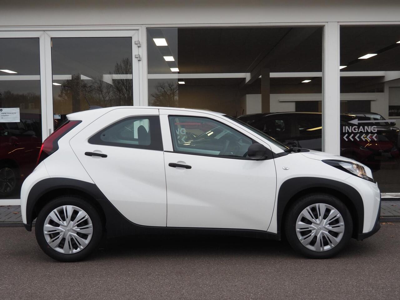 Toyota AYGO X 1.0 VVT-i MT Play| Cruise Controle| Carplay